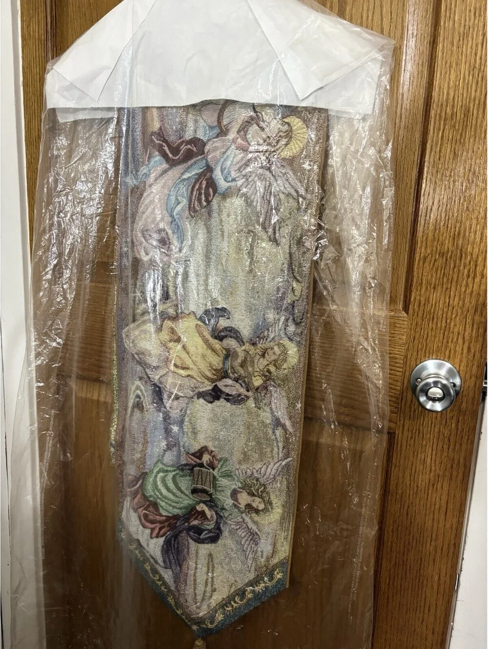 Lena Liu Angel  Of light Tapestry Table Runner Pointed Ends Tassels  Drycleaned